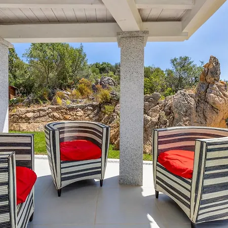 Villa Red House *